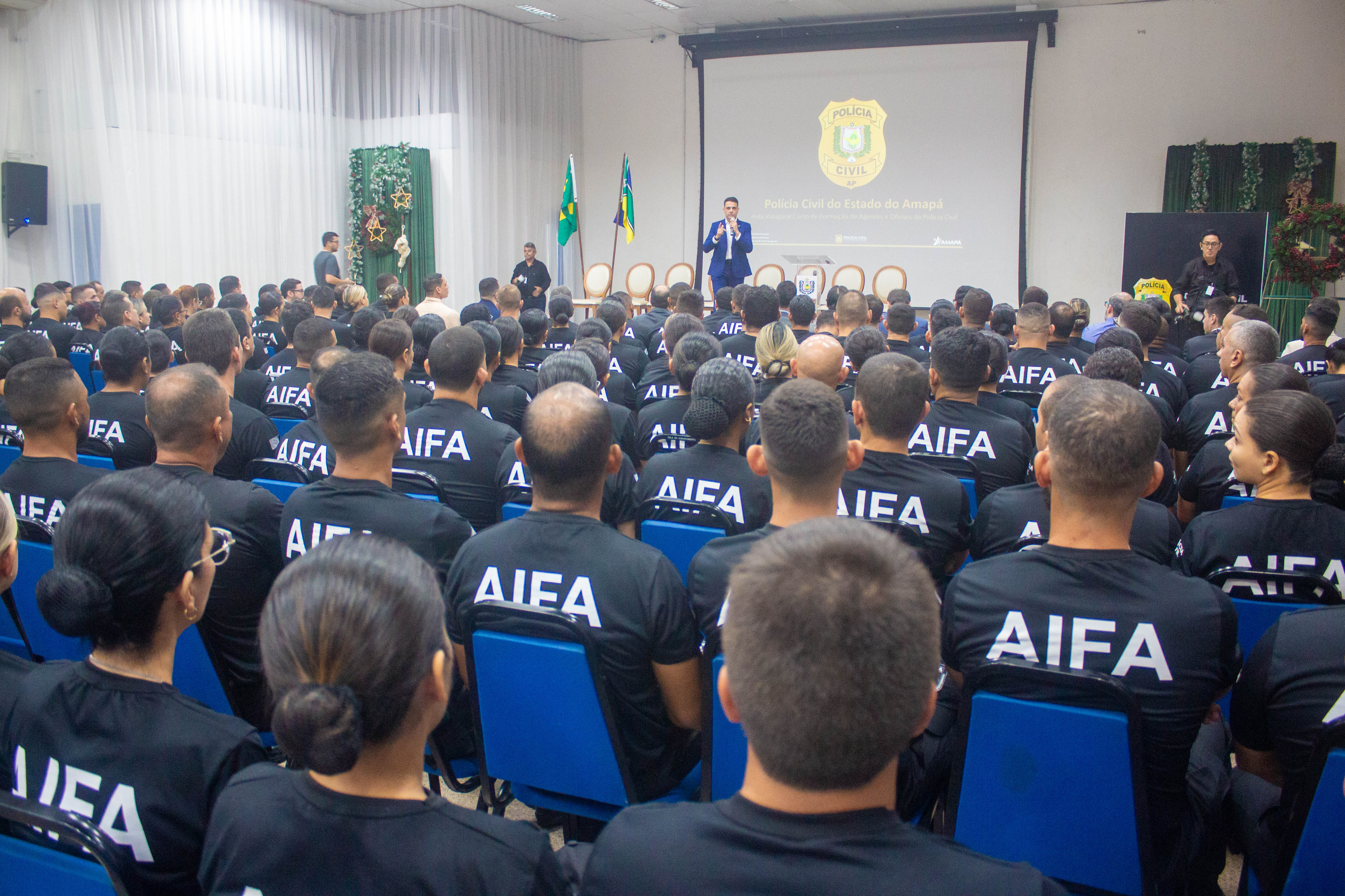 GOVERNO DO AMAPÁ PROMOVE AULA INAUGURAL DO CURSO DE FORMAÇÃO POLICIAL PROFISSIONAL PARA A QUARTA TURMA DE APROVADOS AOS CARGOS AGENTE E OFICIAL DA POLÍCIA CIVIL